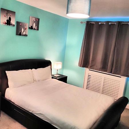Lovely 2- Bedroom Apartment In เบลฟาสต์ ภายนอก รูปภาพ